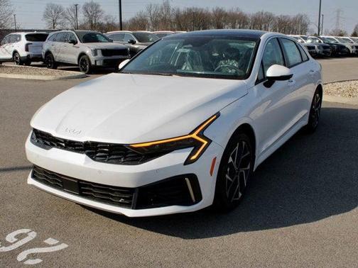 2025 Kia K5 EX