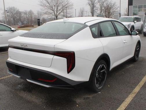 2025 Kia K4 EX