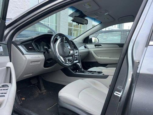 2018 Hyundai SONATA SEL