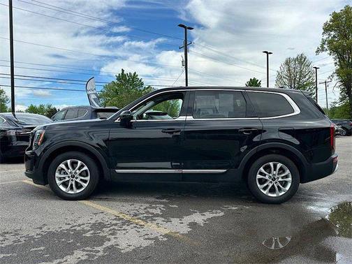 2022 Kia Telluride LX