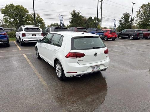 2018 Volkswagen Golf TSI S