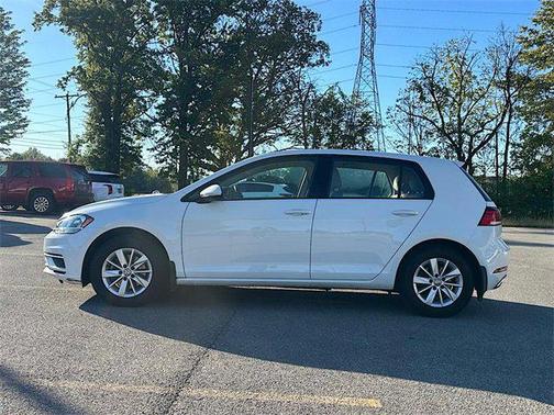 2018 Volkswagen Golf TSI S