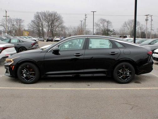 2025 Kia K5 LXS