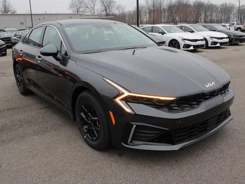 2025 Kia K5 LXS