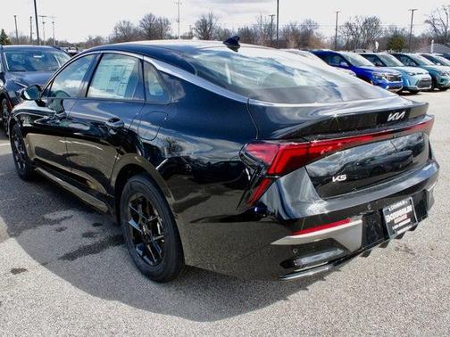 2025 Kia K5 LXS