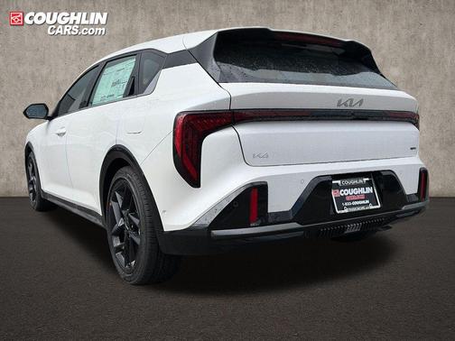 Snow White Pearl 2026 Kia K4 GT-Line Turbo