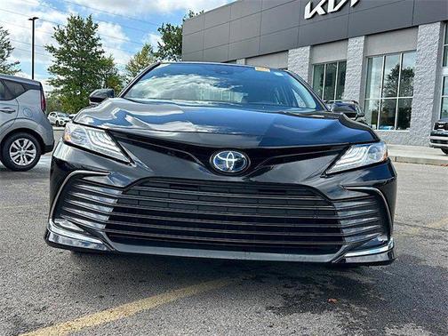 2023 Toyota Camry Hybrid XLE