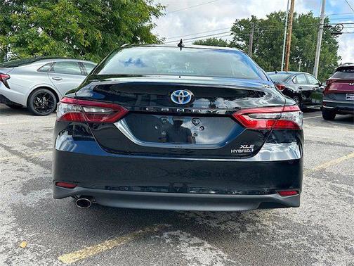 2023 Toyota Camry Hybrid XLE