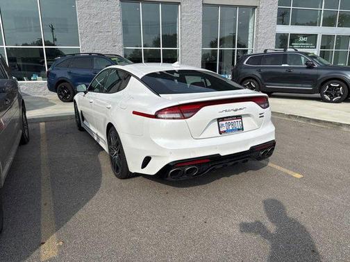 2022 Kia Stinger GT2