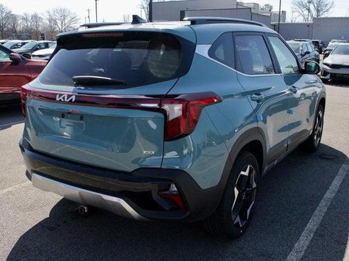 2025 Kia Seltos EX