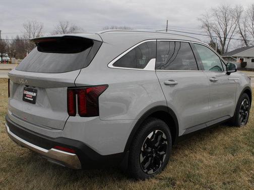 2025 Kia Sorento S