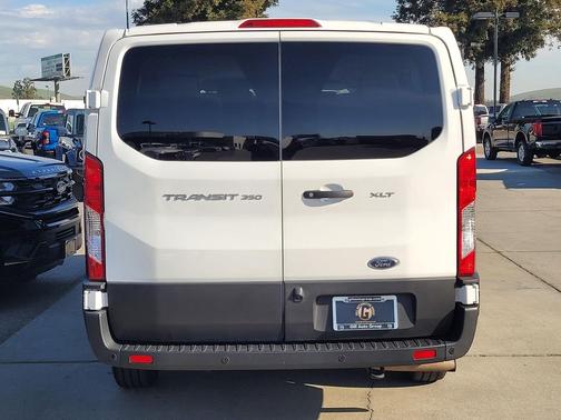 2022 Ford Transit-350 XLT