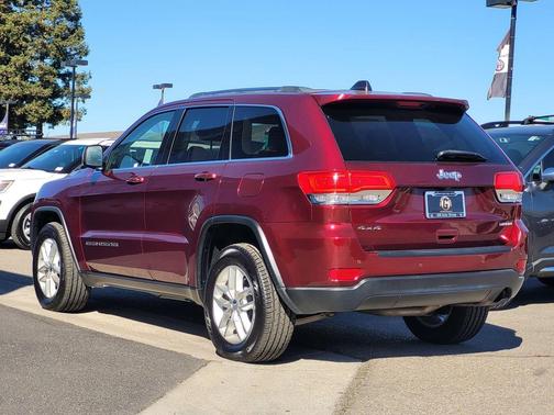 2018 Jeep Grand Cherokee Laredo E