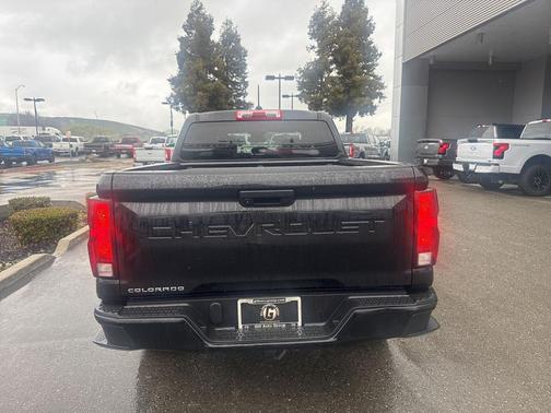 2023 Chevrolet Colorado WT