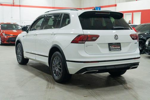 Pure White 2020 Volkswagen Tiguan 2.0T SE R-Line Black 4MOTION