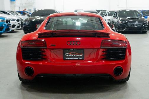 Brilliant Red 2014 Audi R8 4.2