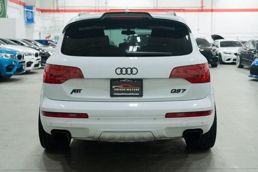 White 2014 Audi Q7 3.0T S line Prestige