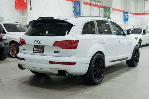 White 2014 Audi Q7 3.0T S line Prestige
