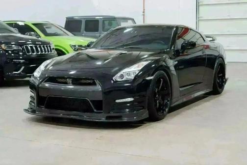 2014 Nissan GT-R Track Edition