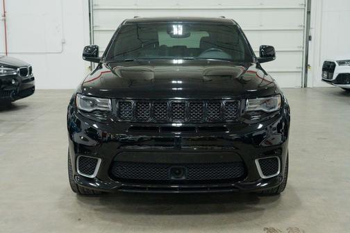 Diamond Black Crystal Pearlcoat 2018 Jeep Grand Cherokee SRT