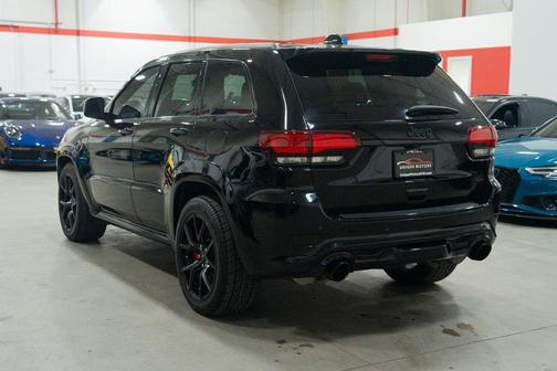 Diamond Black Crystal Pearlcoat 2018 Jeep Grand Cherokee SRT