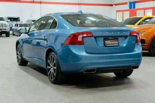 2015 Volvo S60 T5 Premier Plus