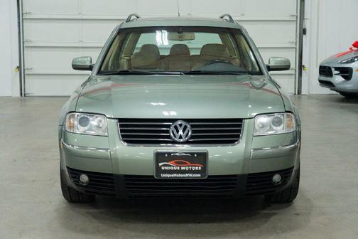 2002 Volkswagen Passat GLX V6 4Motion