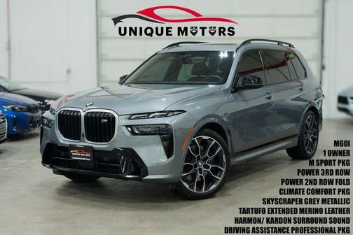 2023 BMW X7 M60i