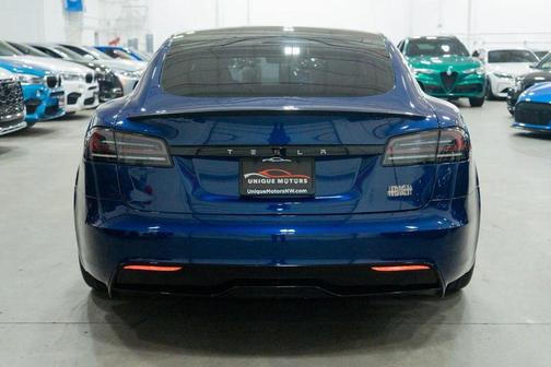 2023 Tesla Model S Plaid