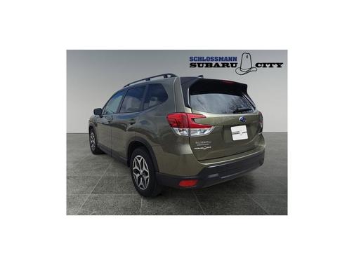 Autumn Green Metallic 2024 Subaru Forester Premium