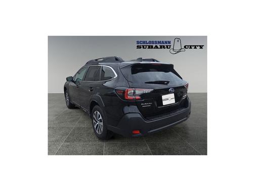 Crystal Black Silica 2025 Subaru Outback Premium