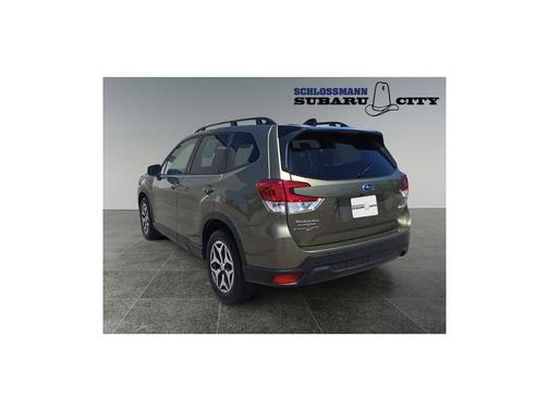 Autumn Green Metallic 2024 Subaru Forester Premium