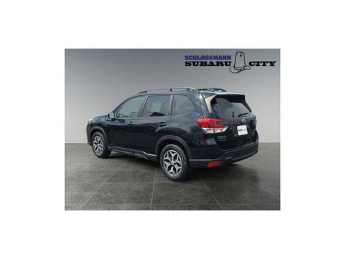 Crystal Black Silica 2023 Subaru Forester Premium