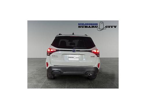 Crystal White Pearl 2025 Subaru Forester Touring