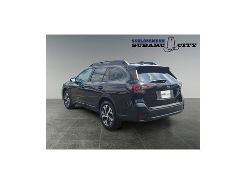 Crystal Black Silica 2022 Subaru Outback Limited