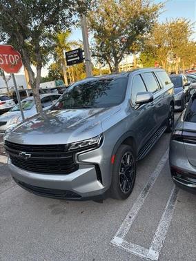 2023 Chevrolet Suburban RST