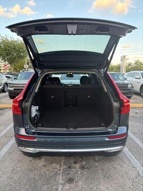 Denim Blue Metallic 2022 Volvo XC60 B6 Inscription