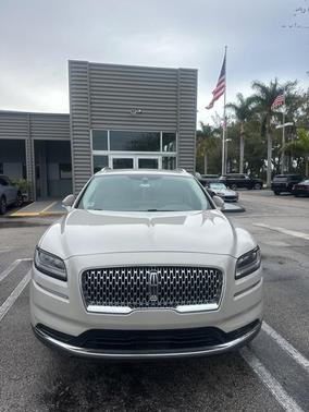 2023 Lincoln Nautilus Standard