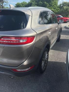 2019 Lincoln MKC Standard
