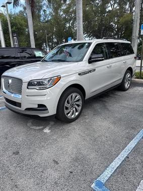 2024 Lincoln Navigator Premiere