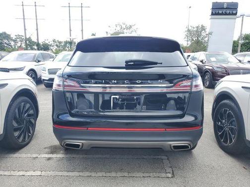 2023 Lincoln Nautilus Reserve