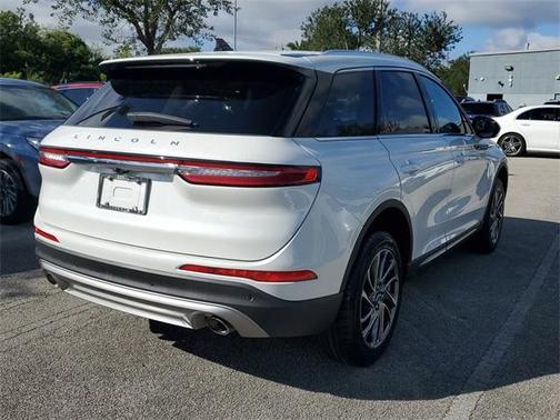 2022 Lincoln Corsair Standard