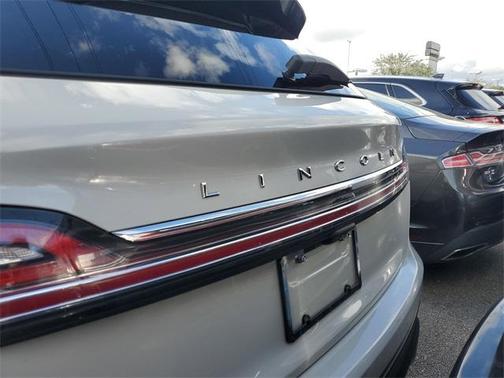 2021 Lincoln Nautilus Standard