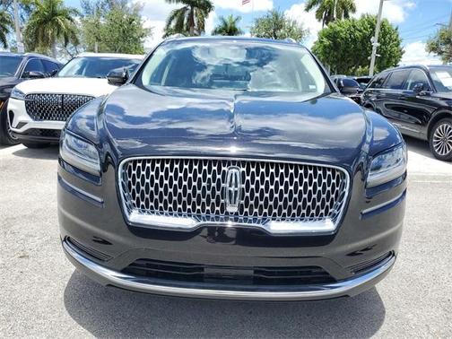 2022 Lincoln Nautilus Standard