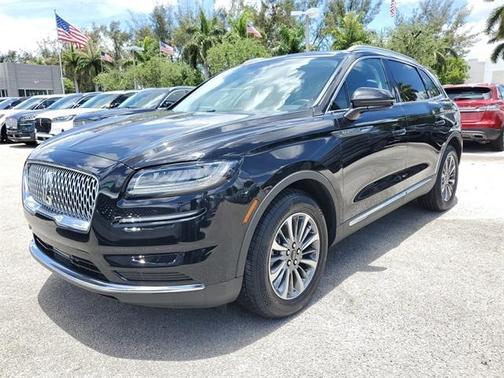2022 Lincoln Nautilus Standard