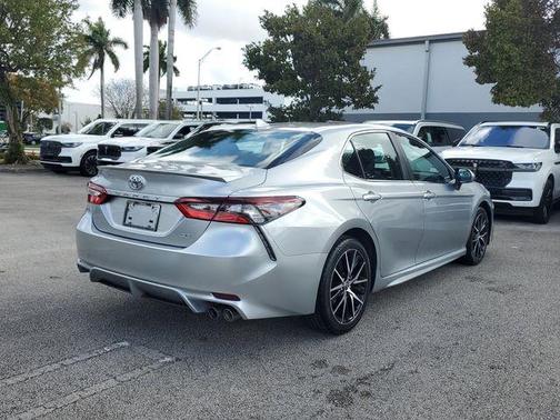 2023 Toyota Camry SE