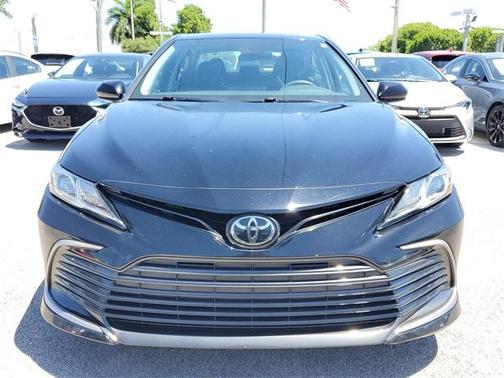 2022 Toyota Camry LE