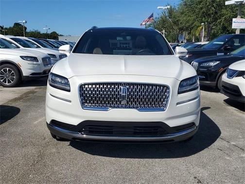 2022 Lincoln Nautilus Reserve