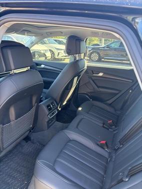 2023 Audi Q5 45 S line quattro Premium