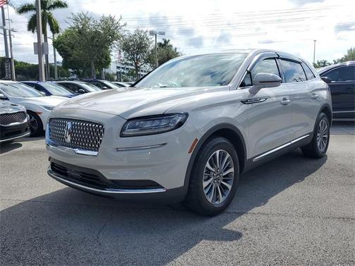 2023 Lincoln Nautilus Reserve